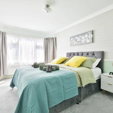 Feriehus The Wishing Well- Lovely Spacious In Bs4 Sleeps 8 By Stae- Homes Bristol