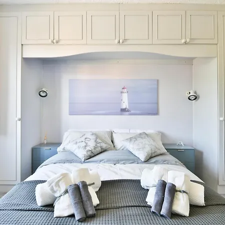 The Wishing Well- Lovely Spacious In Bs4 Sleeps 8 By Stae- Homes Ferienhaus Bristol