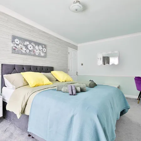 The Wishing Well- Lovely Spacious In Bs4 Sleeps 8 By Stae- Homes * Bristol