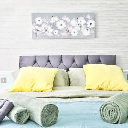 The Wishing Well- Lovely Spacious In Bs4 Sleeps 8 By Stae- Homes 度假居 布里斯托