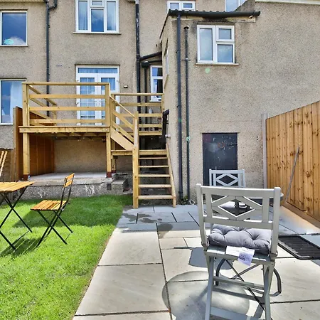 Feriehus The Wishing Well- Lovely Spacious In Bs4 Sleeps 8 By Stae- Homes Bristol