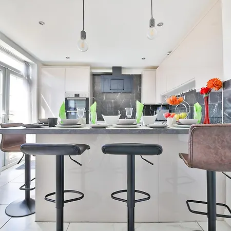 度假居 The Wishing Well- Lovely Spacious In Bs4 Sleeps 8 By Stae- Homes *