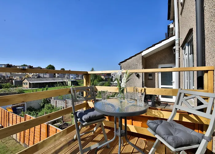 בית נופש The Wishing Well- Lovely Spacious In Bs4 Sleeps 8 By Stae- Homes בריסטול