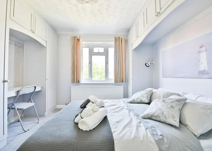 بيت للعطل The Wishing Well- Lovely Spacious In Bs4 Sleeps 8 By Stae- Homes