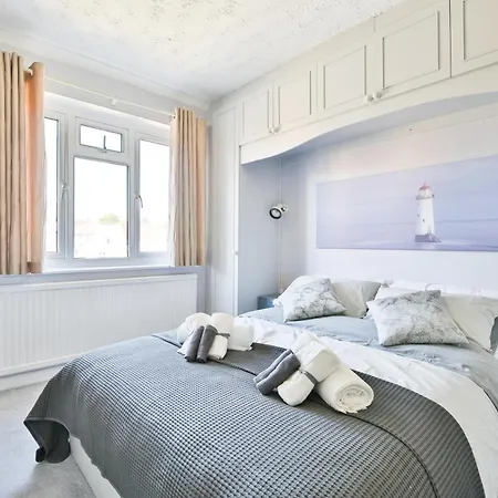 בית נופש The Wishing Well- Lovely Spacious In Bs4 Sleeps 8 By Stae- Homes *