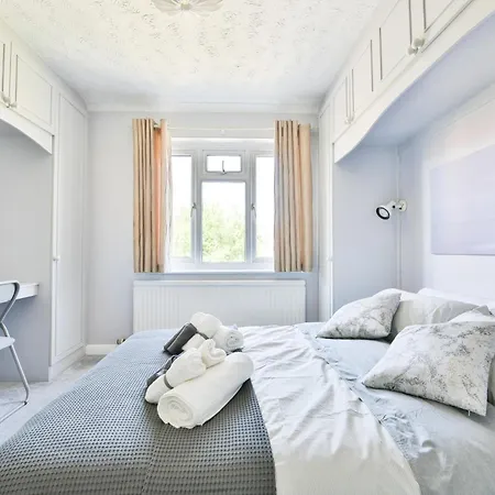 Tatil Evi The Wishing Well- Lovely Spacious In Bs4 Sleeps 8 By Stae- Homes