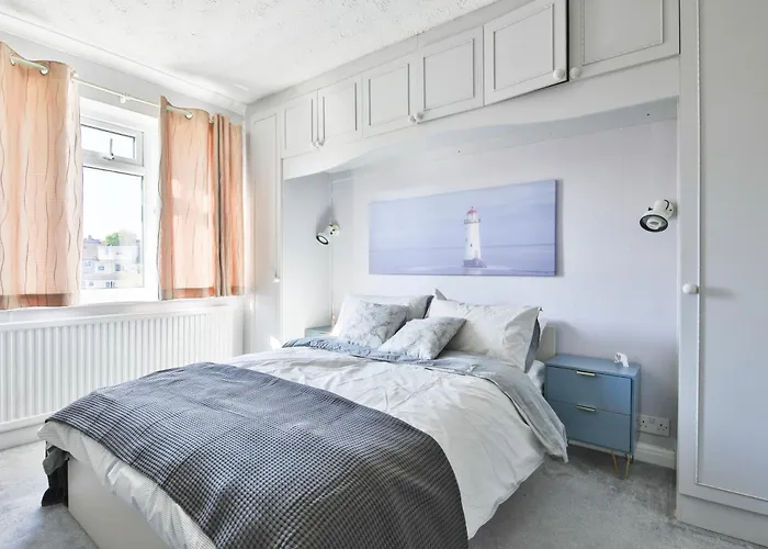 The Wishing Well- Lovely Spacious In Bs4 Sleeps 8 By Stae- Homes * Bristol