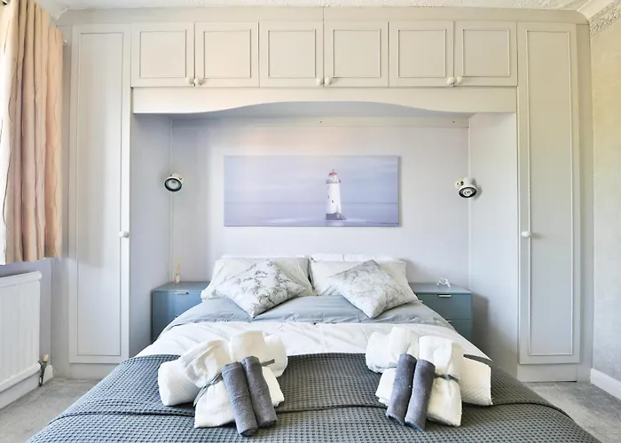 The Wishing Well- Lovely Spacious In Bs4 Sleeps 8 By Stae- Homes Nyaraló Bristol