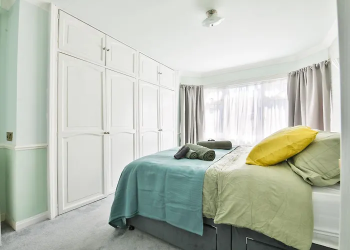 Nyaraló The Wishing Well- Lovely Spacious In Bs4 Sleeps 8 By Stae- Homes