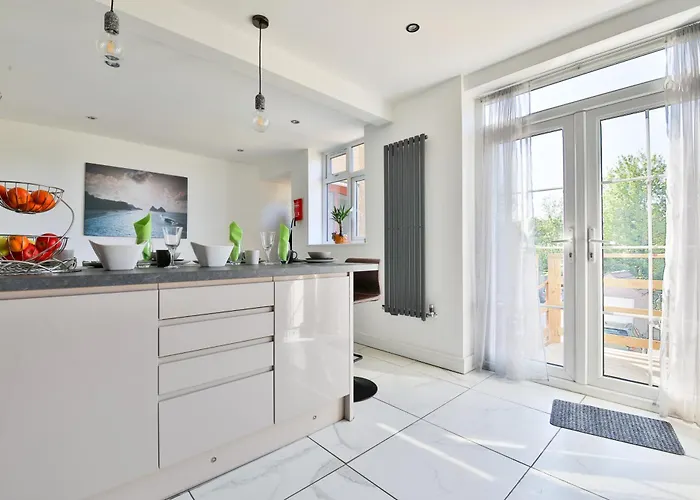 Nyaraló The Wishing Well- Lovely Spacious In Bs4 Sleeps 8 By Stae- Homes *